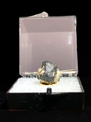 Tantalite, Greenland