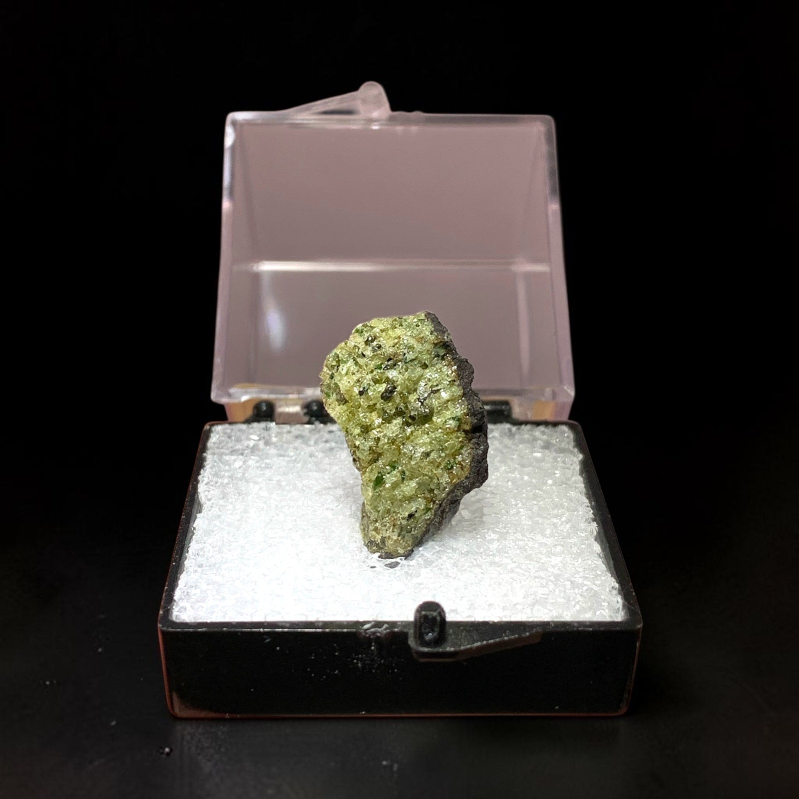 Olivine Var. Peridot), New Zealand