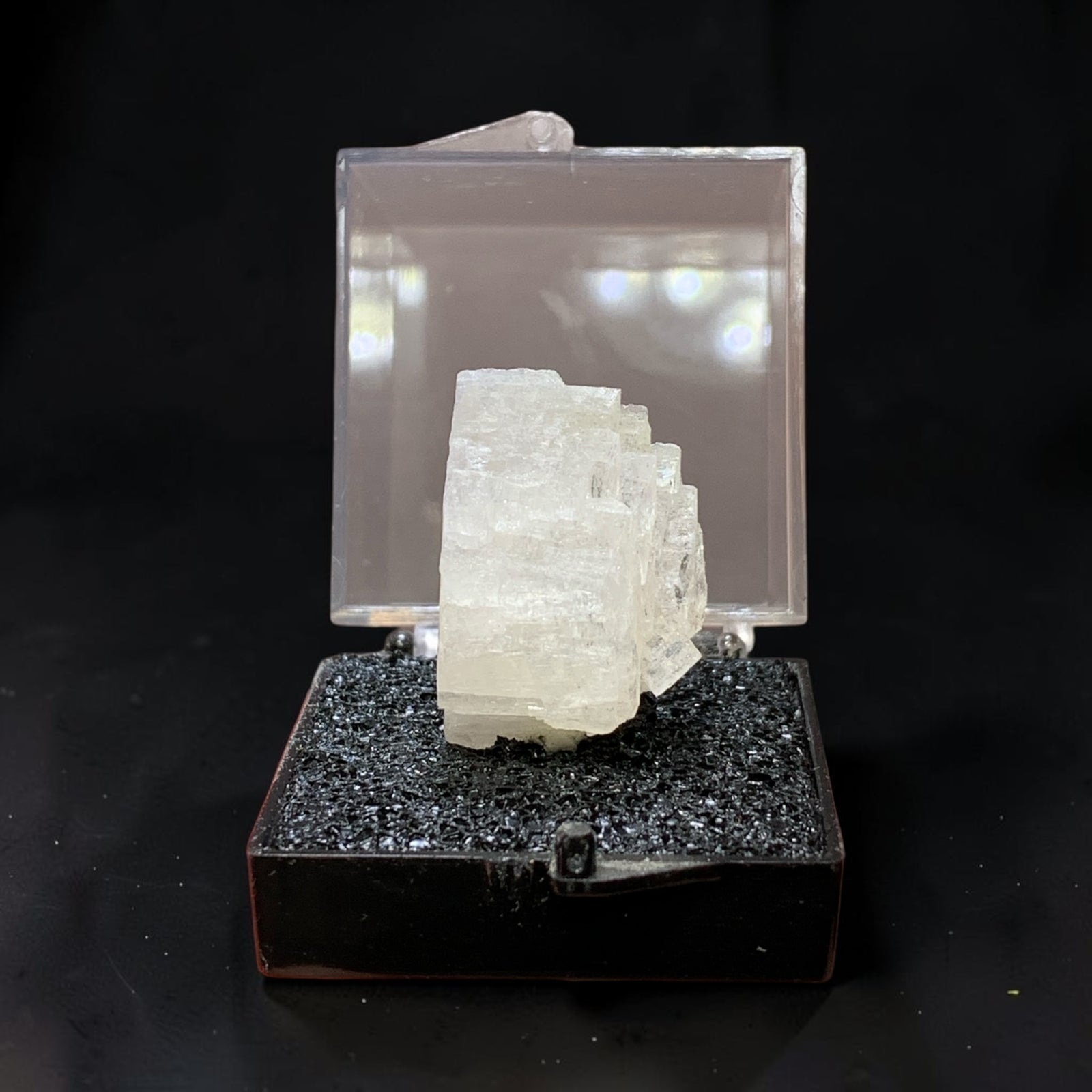 Orthoclase (var. Adularia), Switzerland