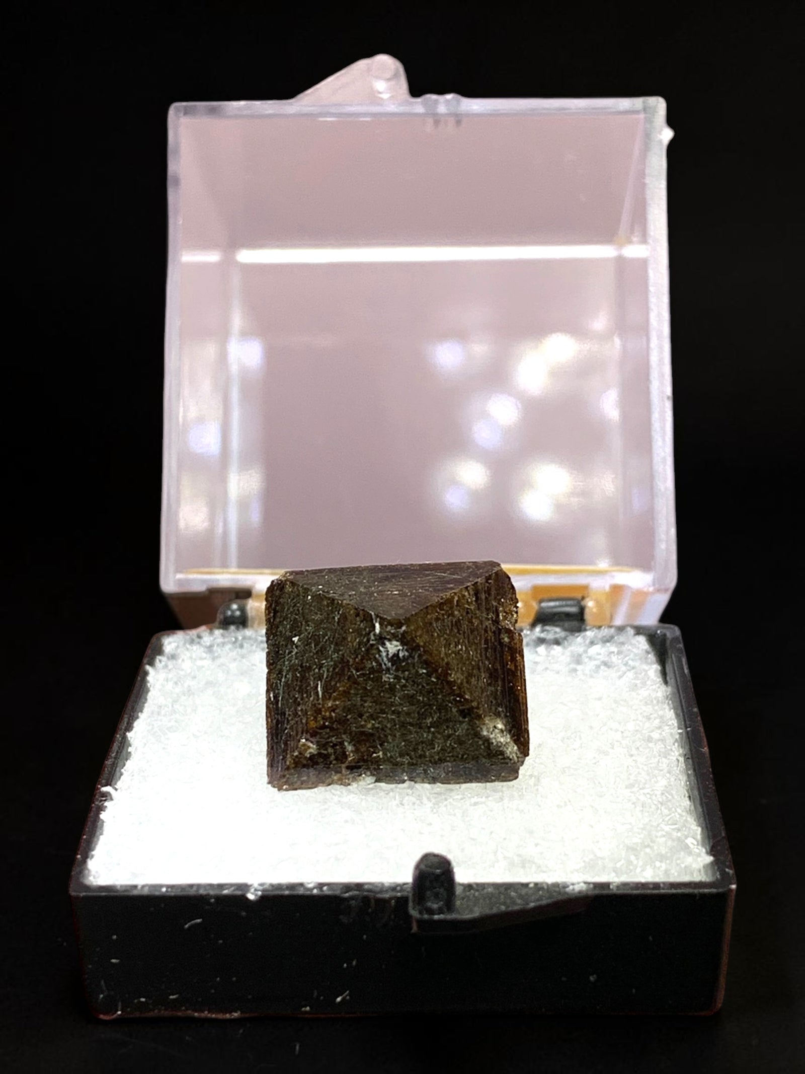 Zircon, Lovozero, Russia