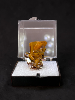 Wulfenite, Los Lamentos, Mexico