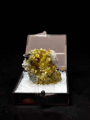 Mimetite, Tsumeb Mine, Namibia