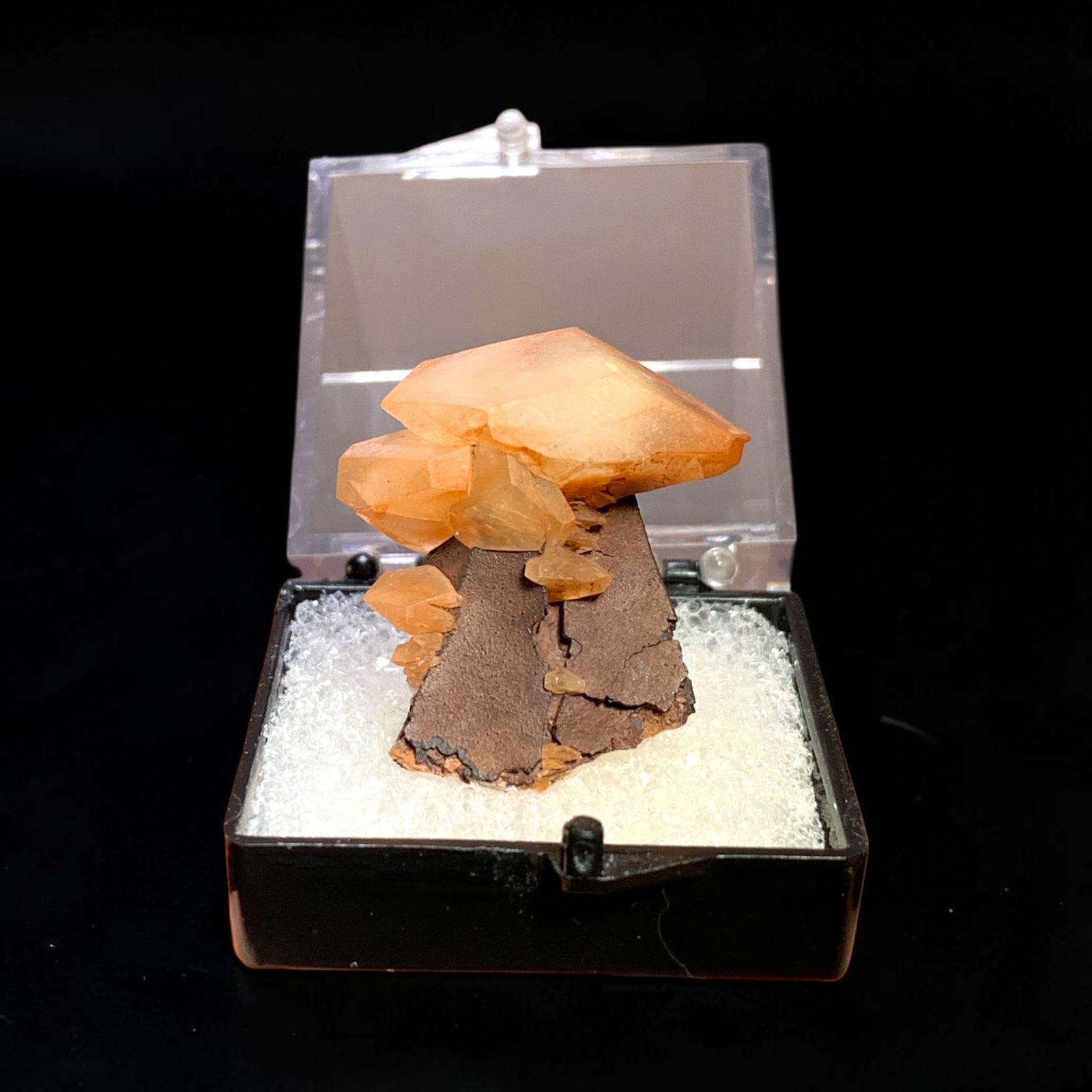 "Pagoda" Calcite, Leiping Mine, China