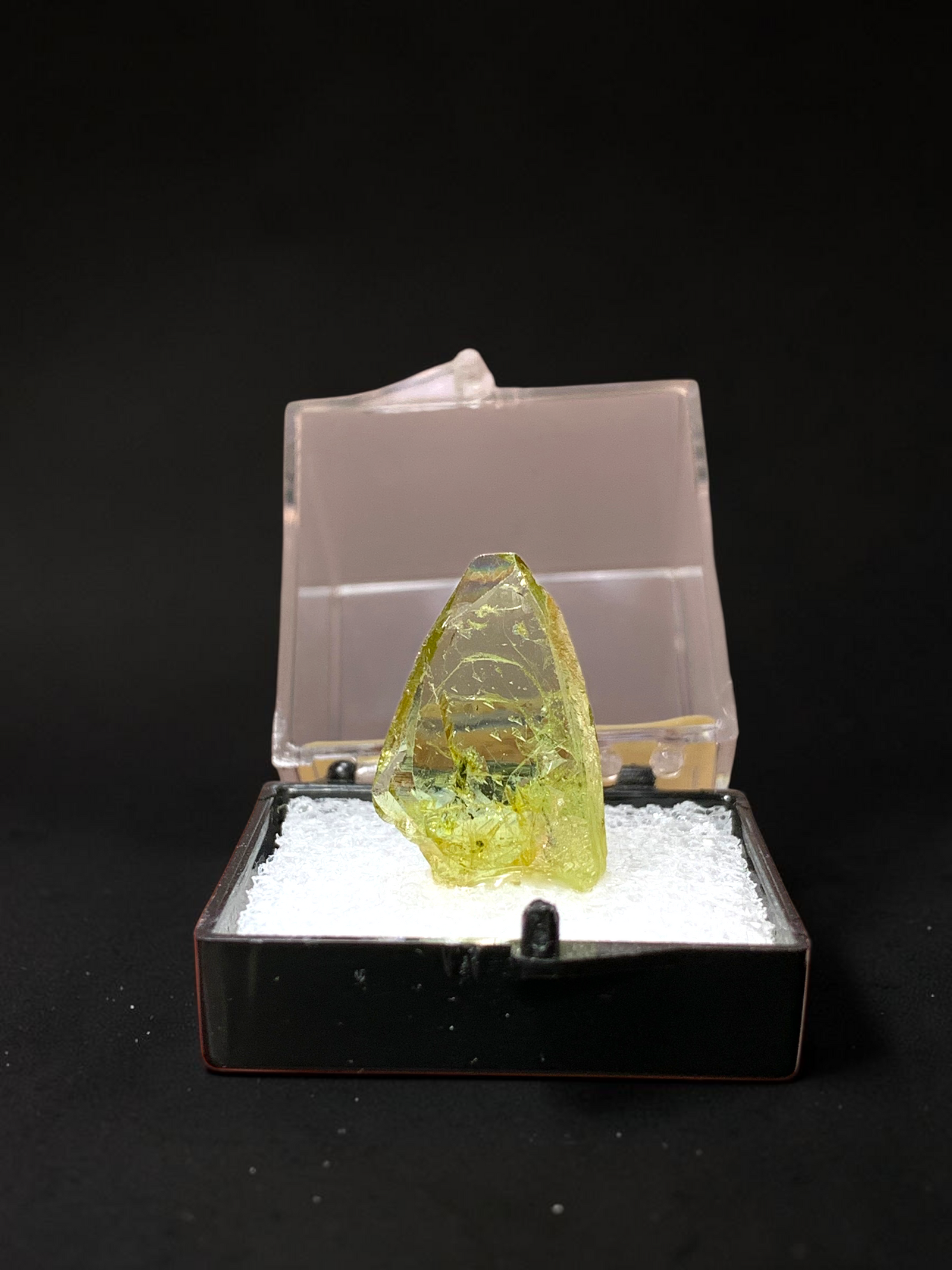 Titanite (Sphene), Capelinha, Brazil