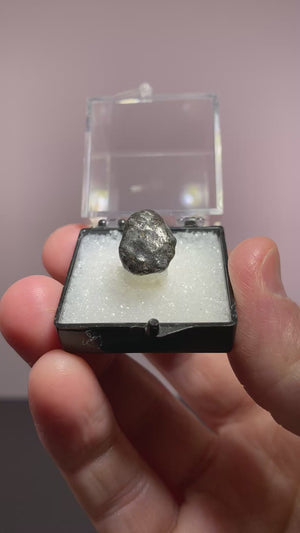 Josephinite, Josephine Creek, Oregon, USA