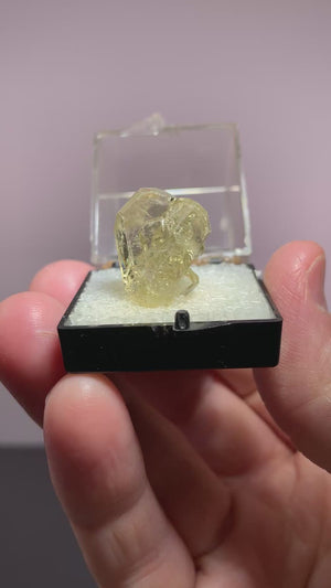 Apatite, Virgem da Lapa, Brazil
