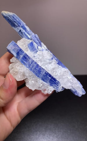 Kyanite, Minas Gerais, Brazil