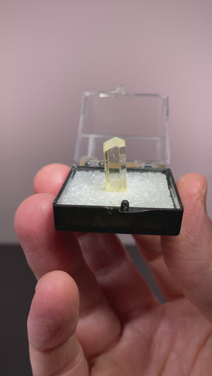 Scapolite, Rubeho Mtns., Tanzania