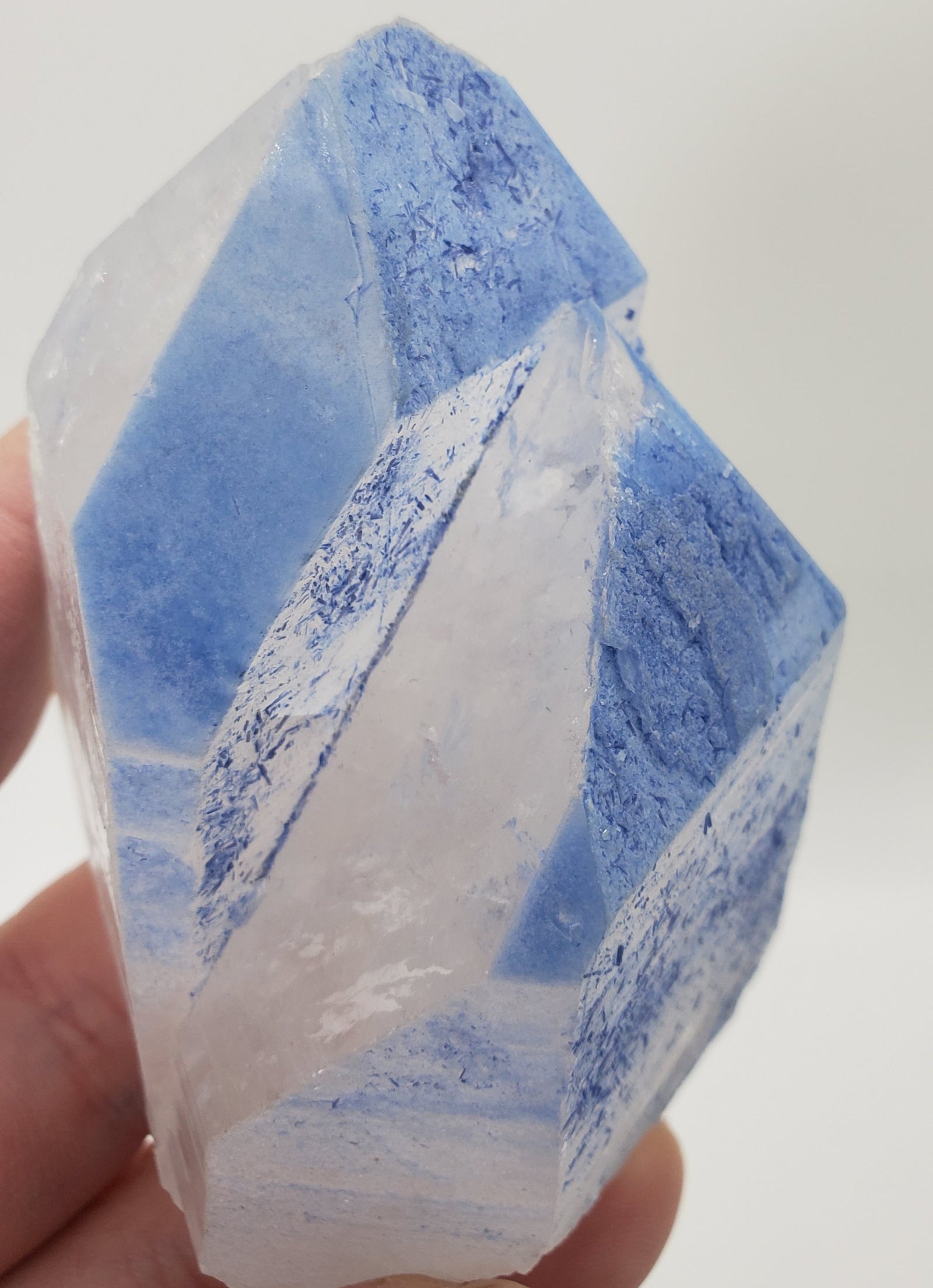 Dumortierite with Quartz