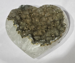 Druzy Quartz w/ Manganese Heart