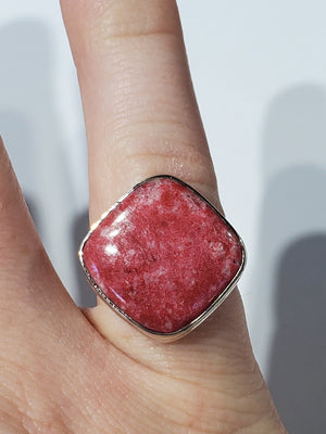 Thulite Ring