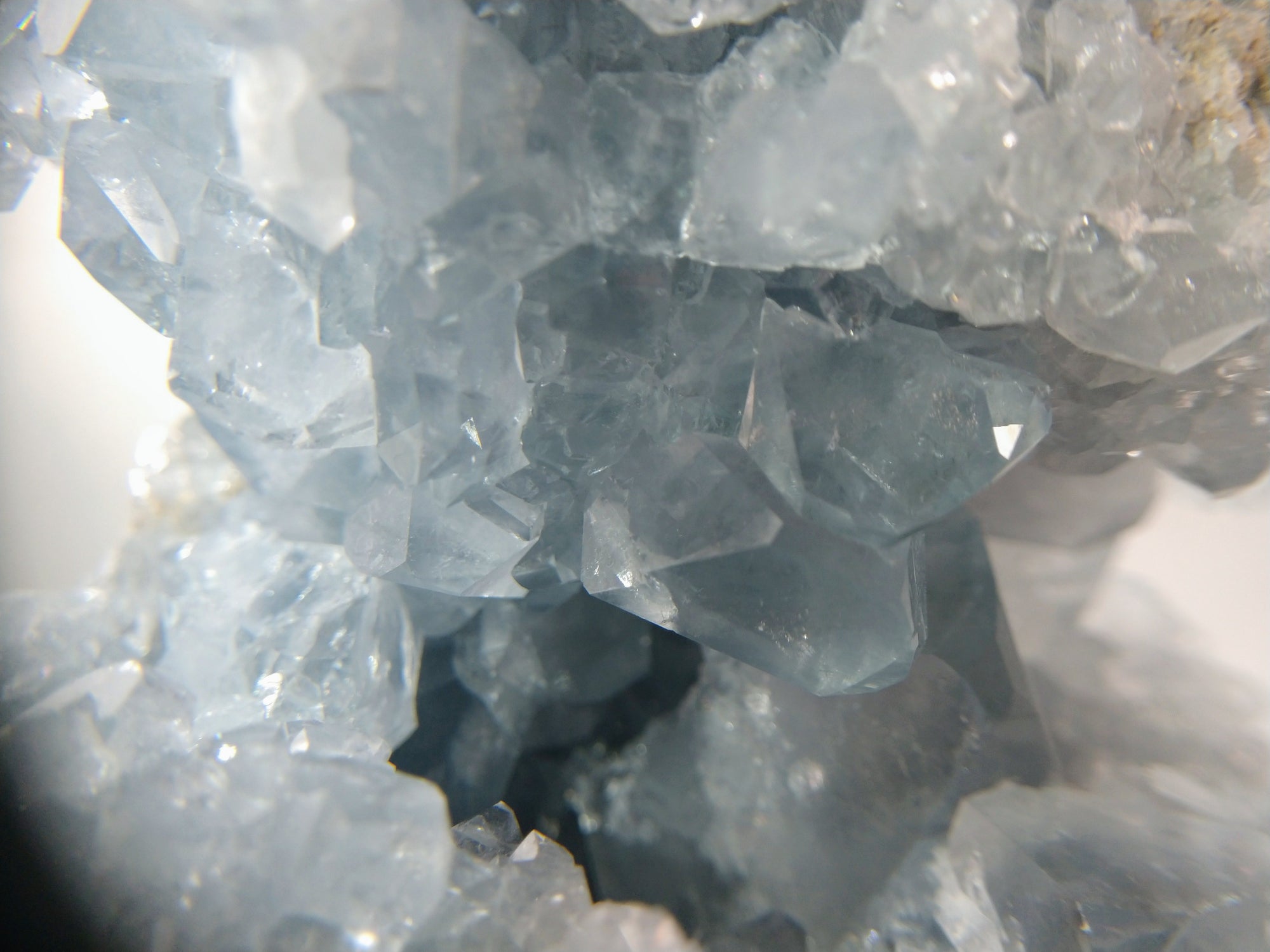 Celestite, 3 lbs 2.7 oz