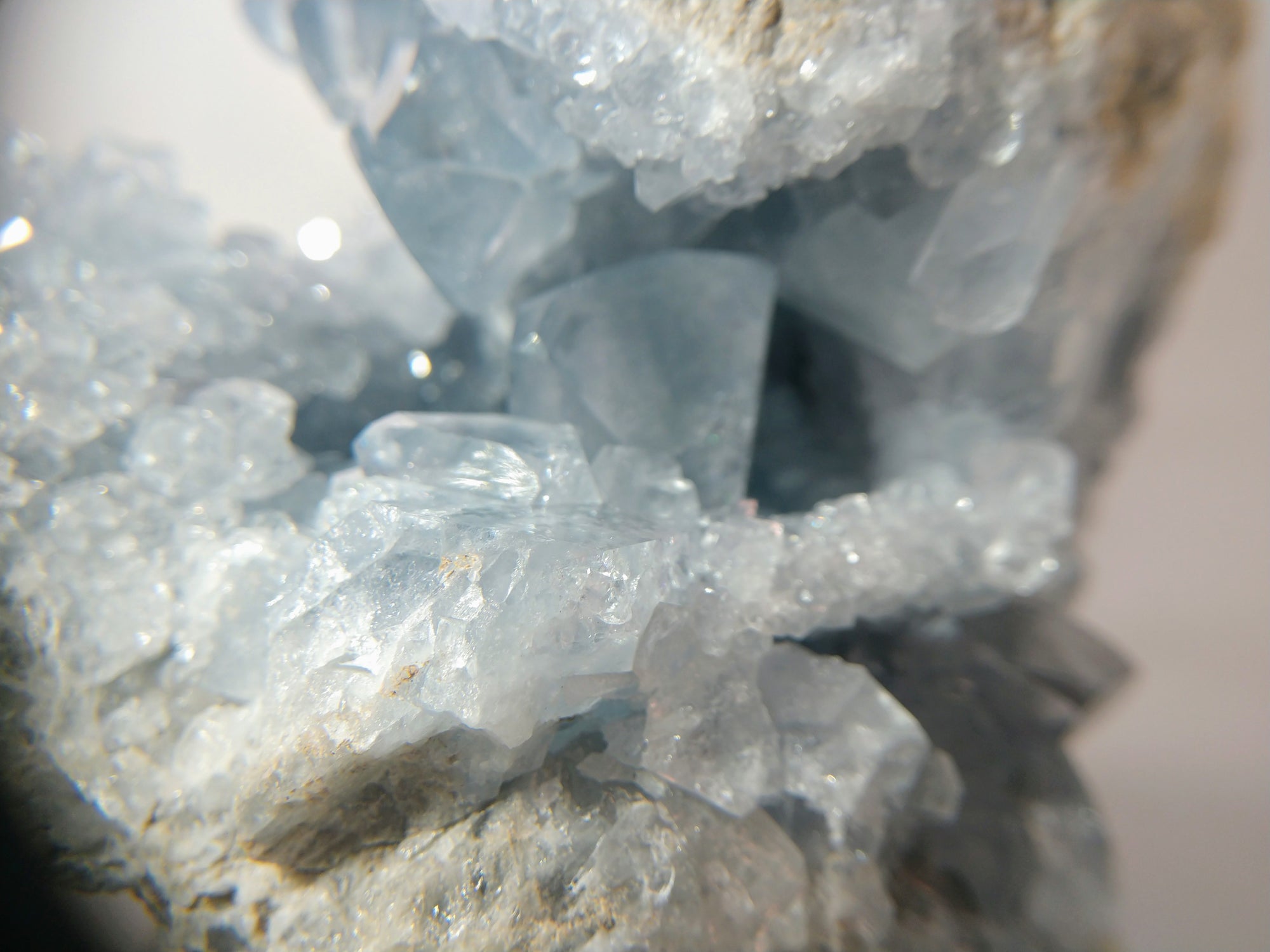 Celestite, 3 lbs 2.7 oz