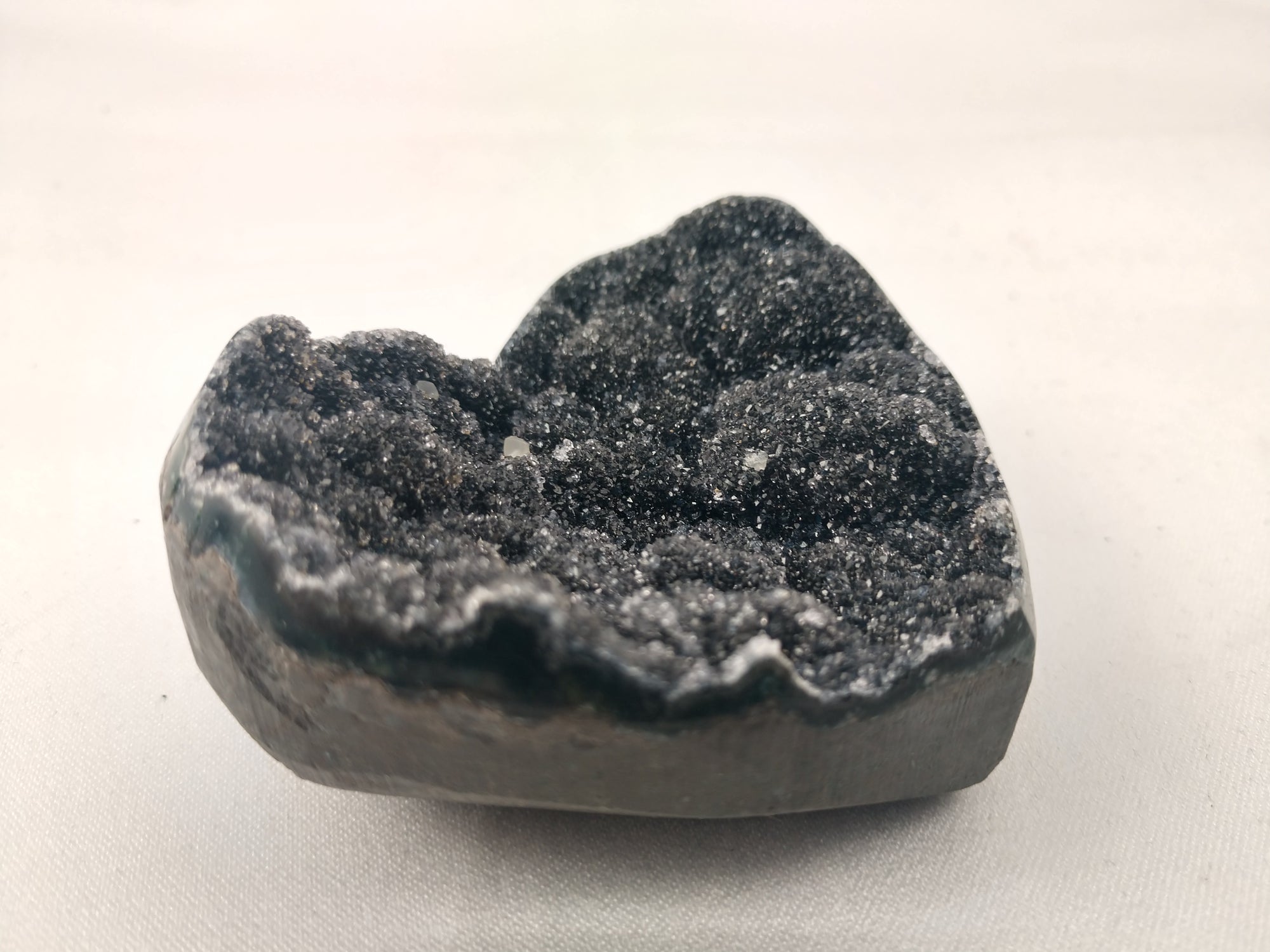 Druzy Black Amethyst Heart, Uruguay