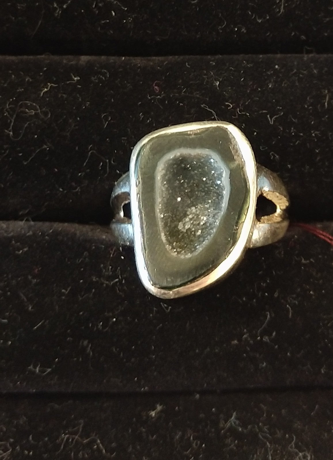 Geode ring